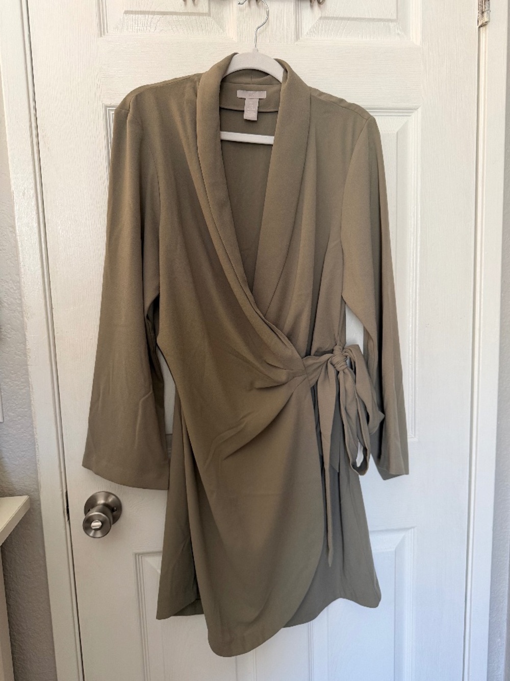 NWOTs H&M Long Sleeve Wrap Dress, Size L, Taupe
